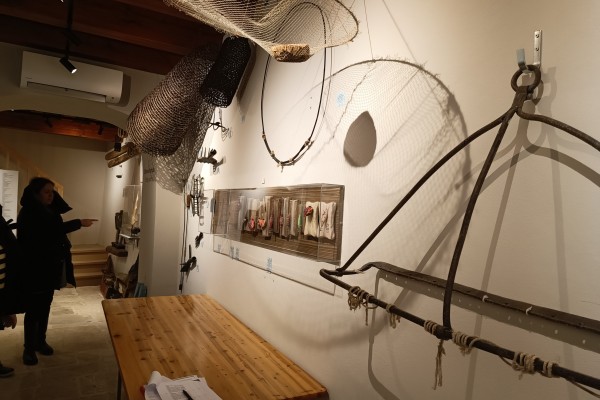 "Opremanje kuće dežderatovica" - prezentacijskog centra pomorstva i ribarstva Novigradskog akvatorija postavom namijenjenim djeci pred&scaron;kolskog i &scaron;kolskog uzrasta, s posebnim naglaskom na ekologiju mora