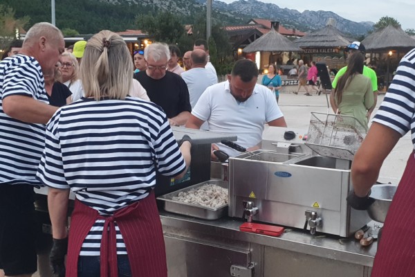 "Ribarske fe&scaron;tice"