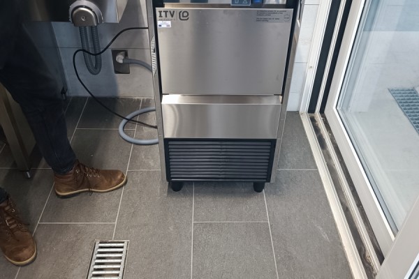 "Izgradnja i opremanje ribarnice u Ražancu"