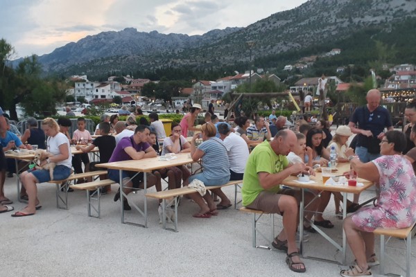 "Ribarske fe&scaron;tice"